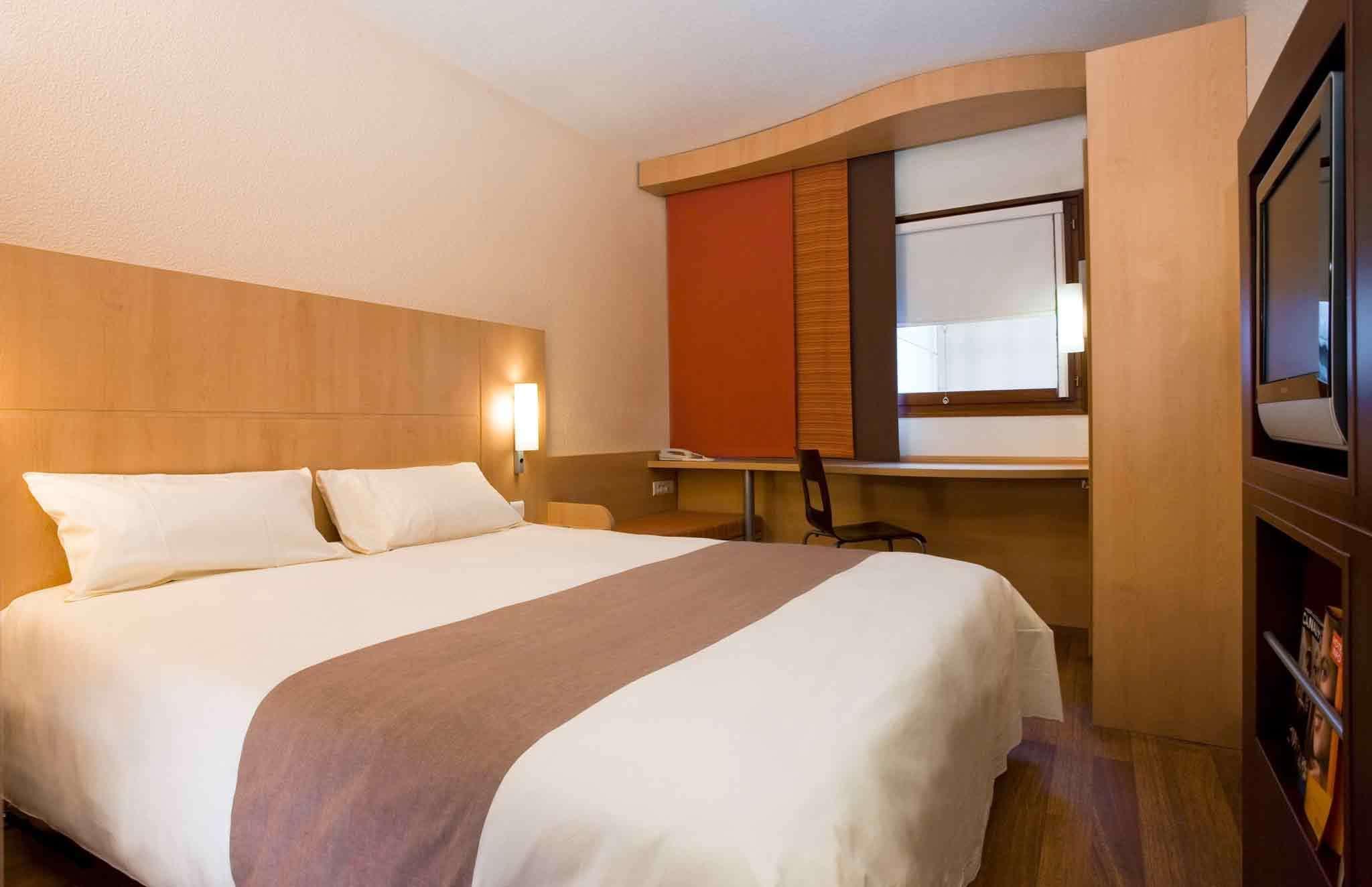 Ibis Tianjin Teda Hotel Exterior photo