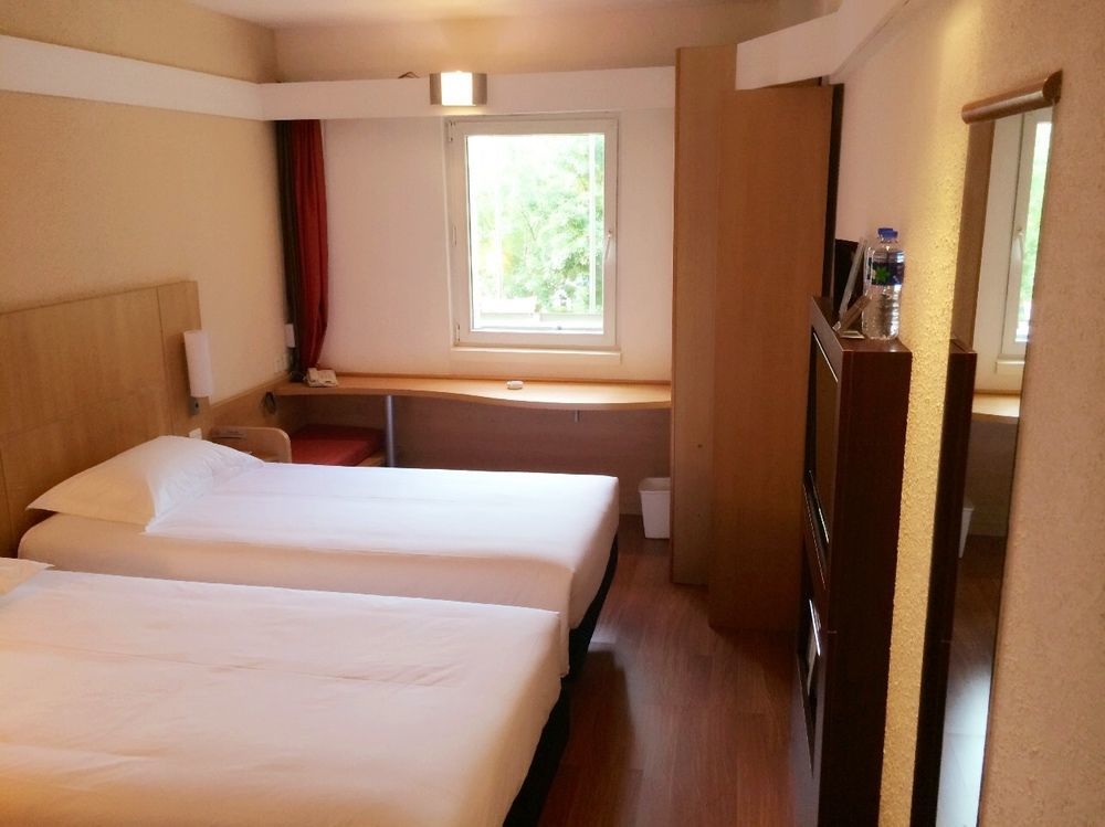 Ibis Tianjin Teda Hotel Exterior photo